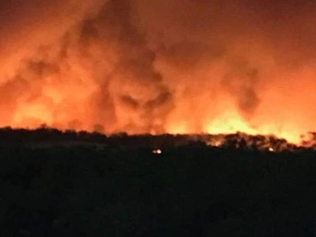 Адские пожары в Австралии: В огне и дыму заметили «лик дьявола» (ФОТО)