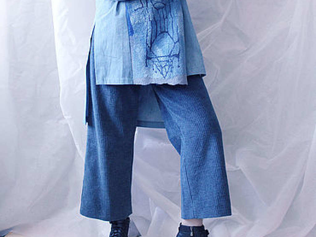 «На смену джинсам»: вельветовые брюки &#8212; тренд зимы-2020 (ВИДЕО)