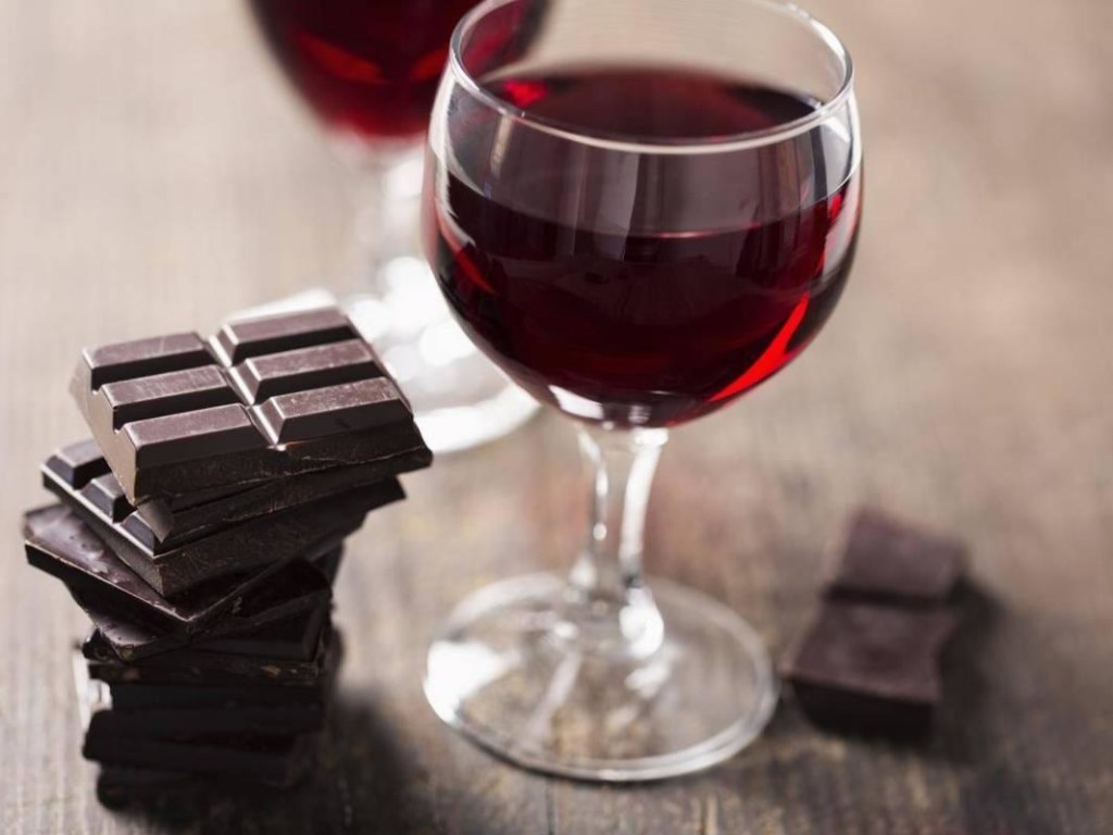 Вино и шоколад помогут за неделю сбросить 3 килограмма