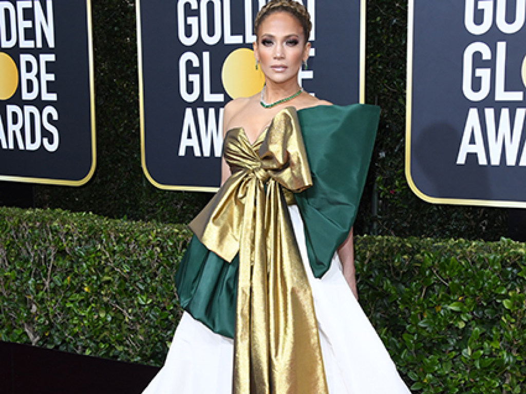 На «Золотом глобусе» платье Дженнифер Лопес от Valentino признали худшим нарядом (ФОТО)