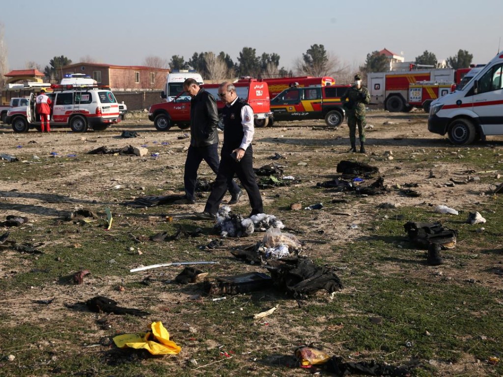 СМИ: несколько стран захотят расшифровать «черные ящики» разбившегося в Тегеране украинского авиалайнера