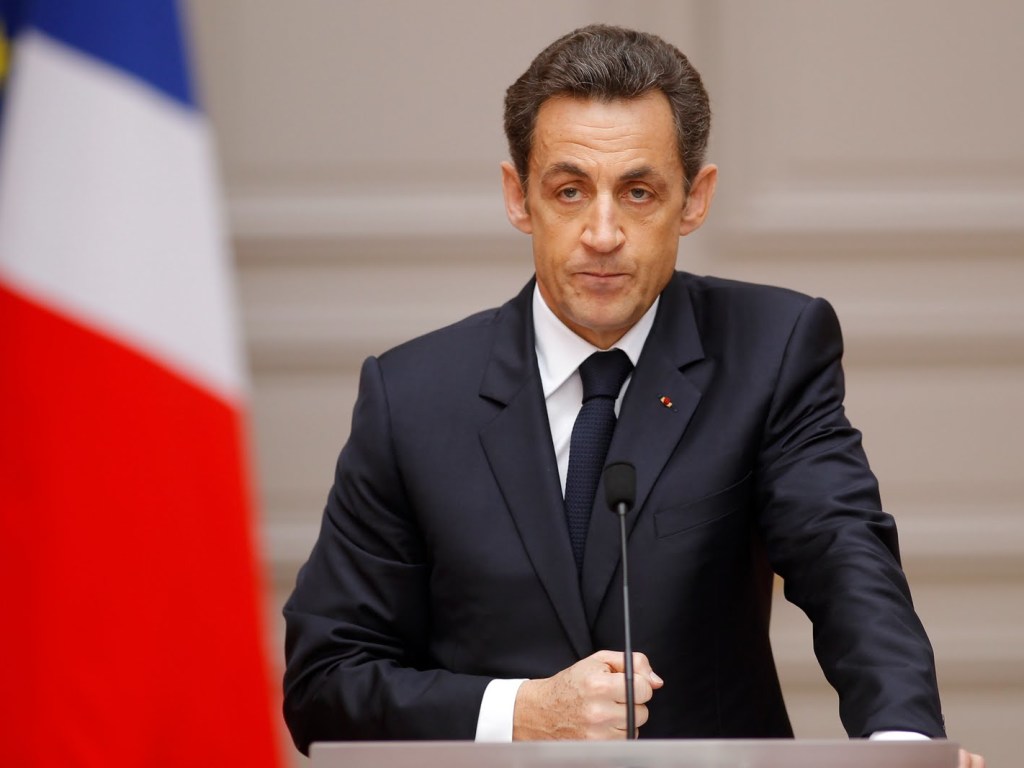 Во Франции впервые будут судить бывшего президента за коррупцию