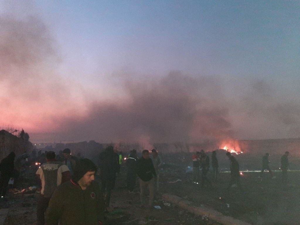 «Авиатрагедия в Тегеране»: самолет МАУ мог быть случайно сбит иранской ракетой – иноСМИ