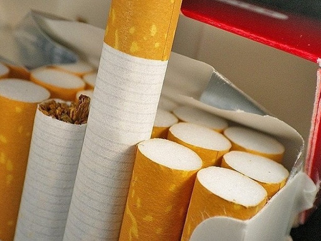Производители сигарет использовали неопытность Зеленского для сохранения монополии