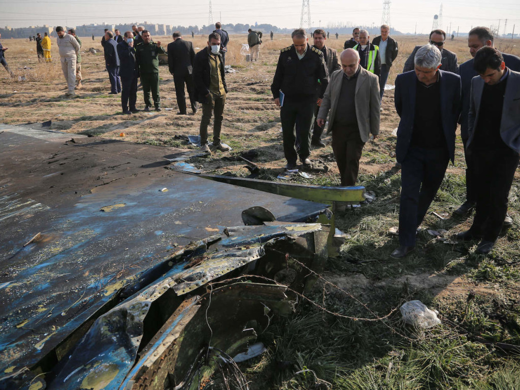 СНБО: Ракета попала в кабину Boeing 737, пилоты погибли сразу