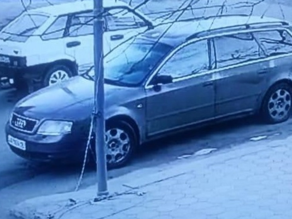 Под Одессой вооруженные мужчины ограбили ювелирный магазин (ФОТО, ВИДЕО)