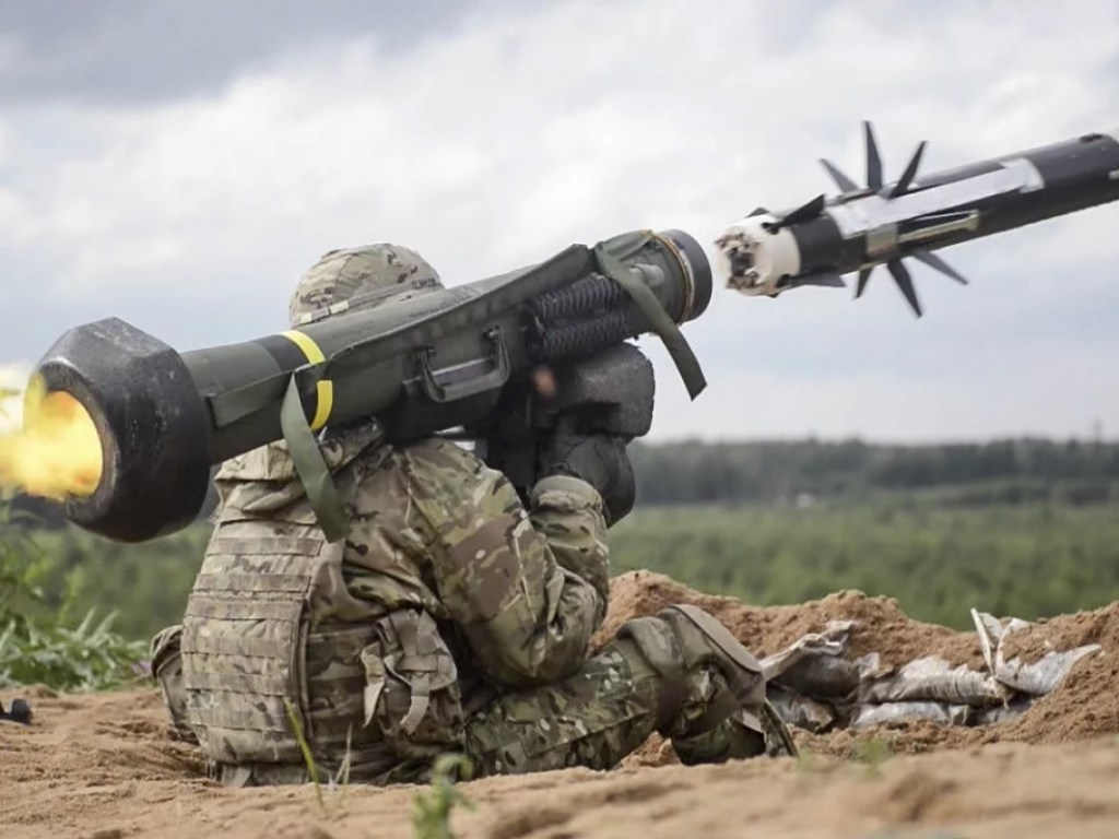 Украина закупила у США новую партию ракетные комплексы Javelin (ВИДЕО)