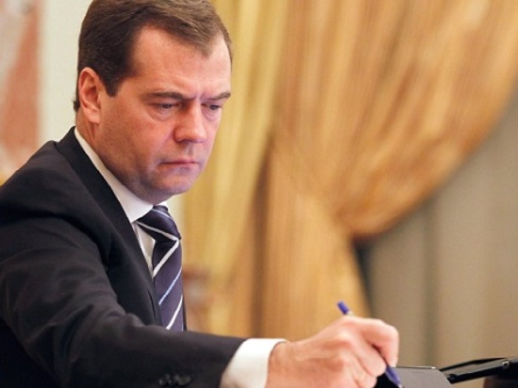 Эра Медведева закончилась: эксперт рассказал, почему правительство РФ ушло в отставку