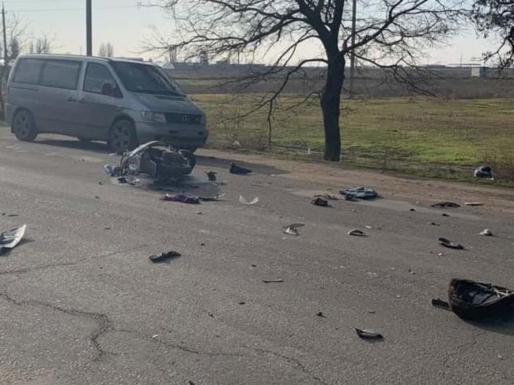 За рулем был 80-летнй муж: В Херсонской области в ДТП погибла 69-летняя пассажирка скутера (ФОТО)