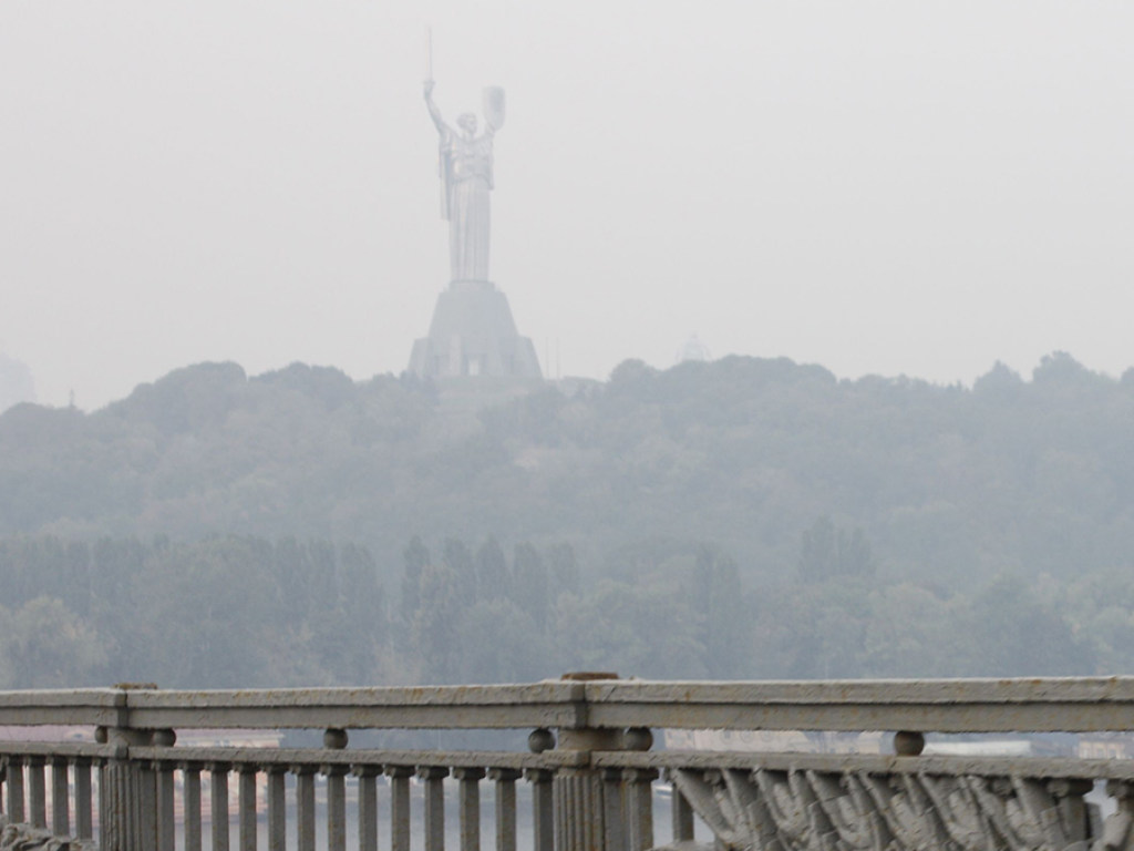 В Киеве концентрация вредных веществ в воздухе превышает норму в три раза – Госпродпотребслужба