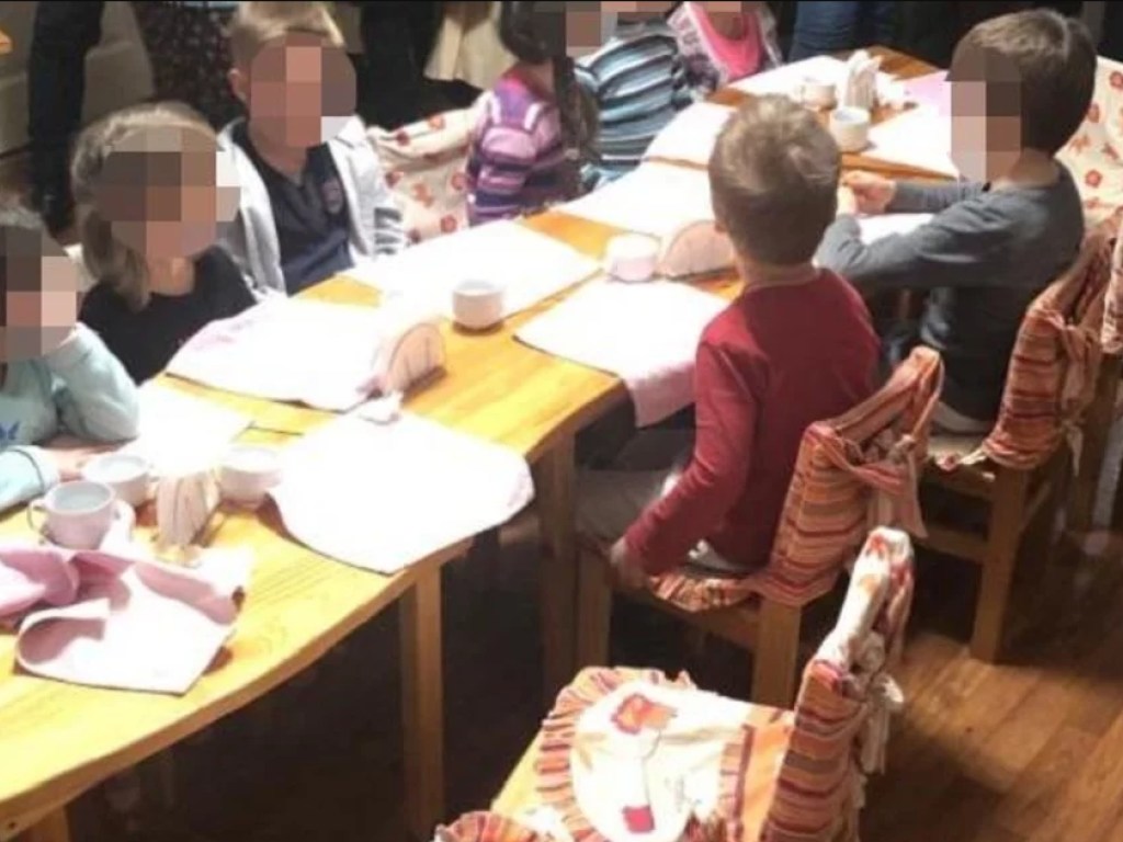 В Киеве полиция обнаружила незаконный детсад с 11 детьми (ФОТО)