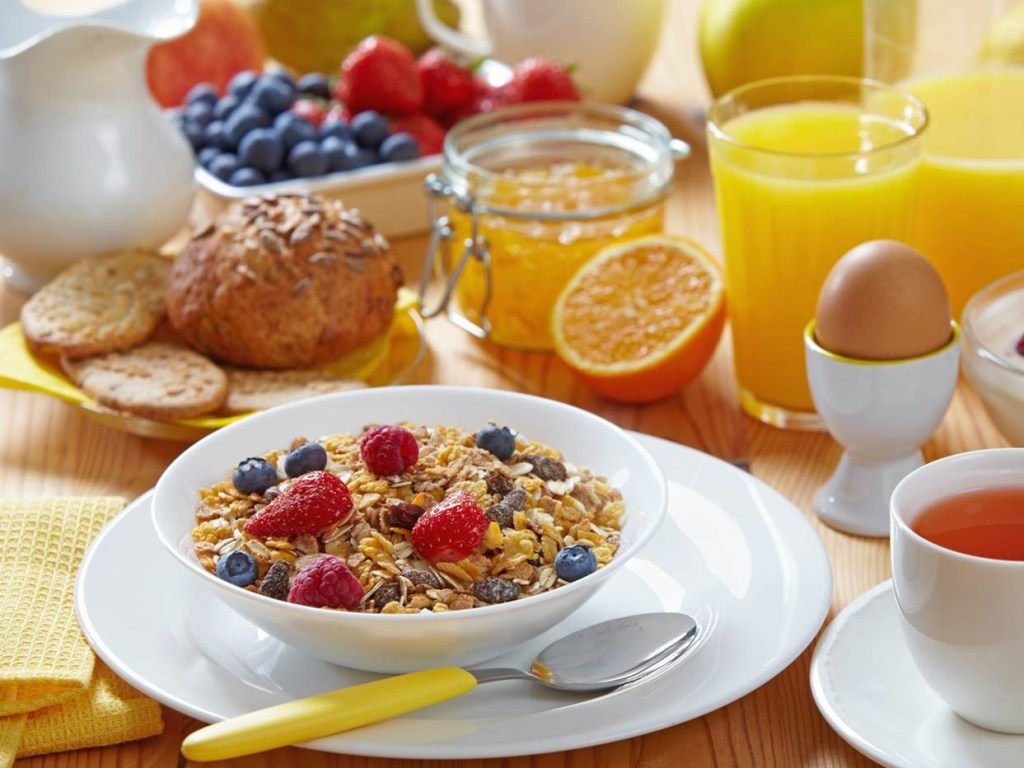 Завтрак: что есть, чтобы не испортить свой день и набраться сил