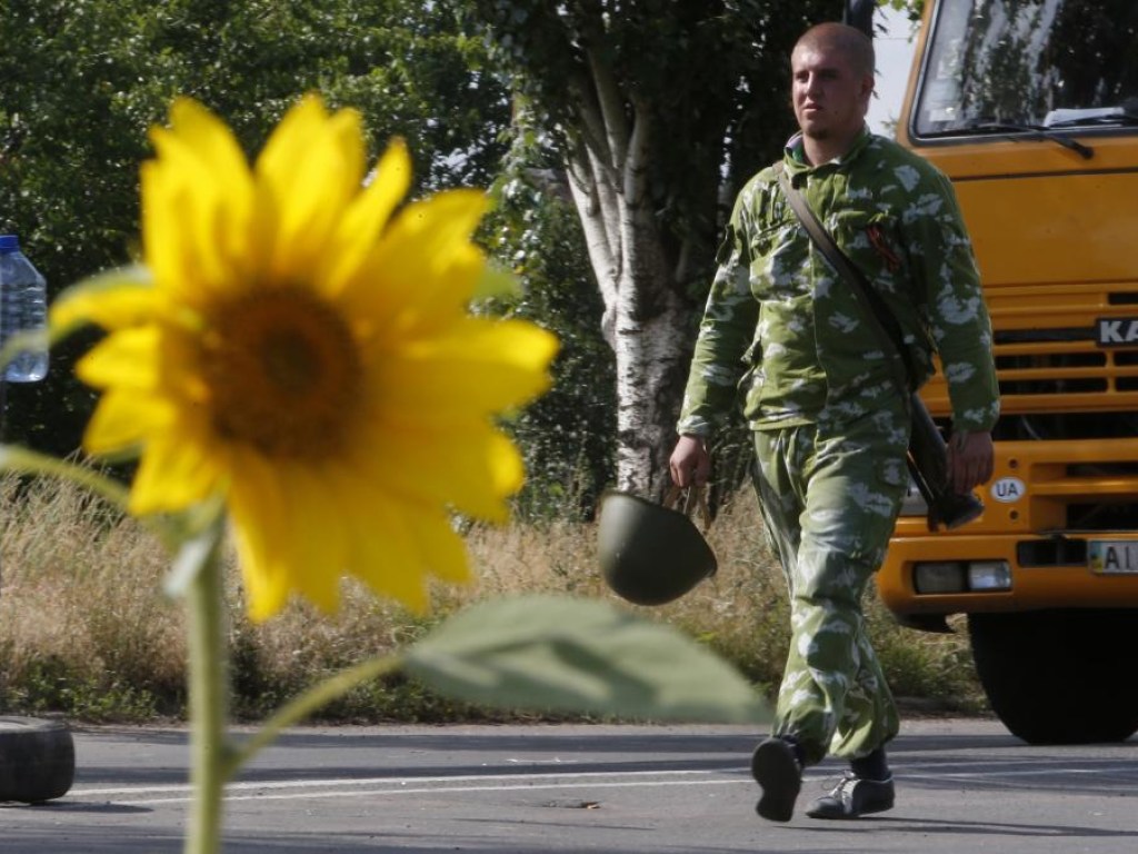 При Зеленском не происходит радикальных мер по установлению мира на Донбассе &#8212; политолог