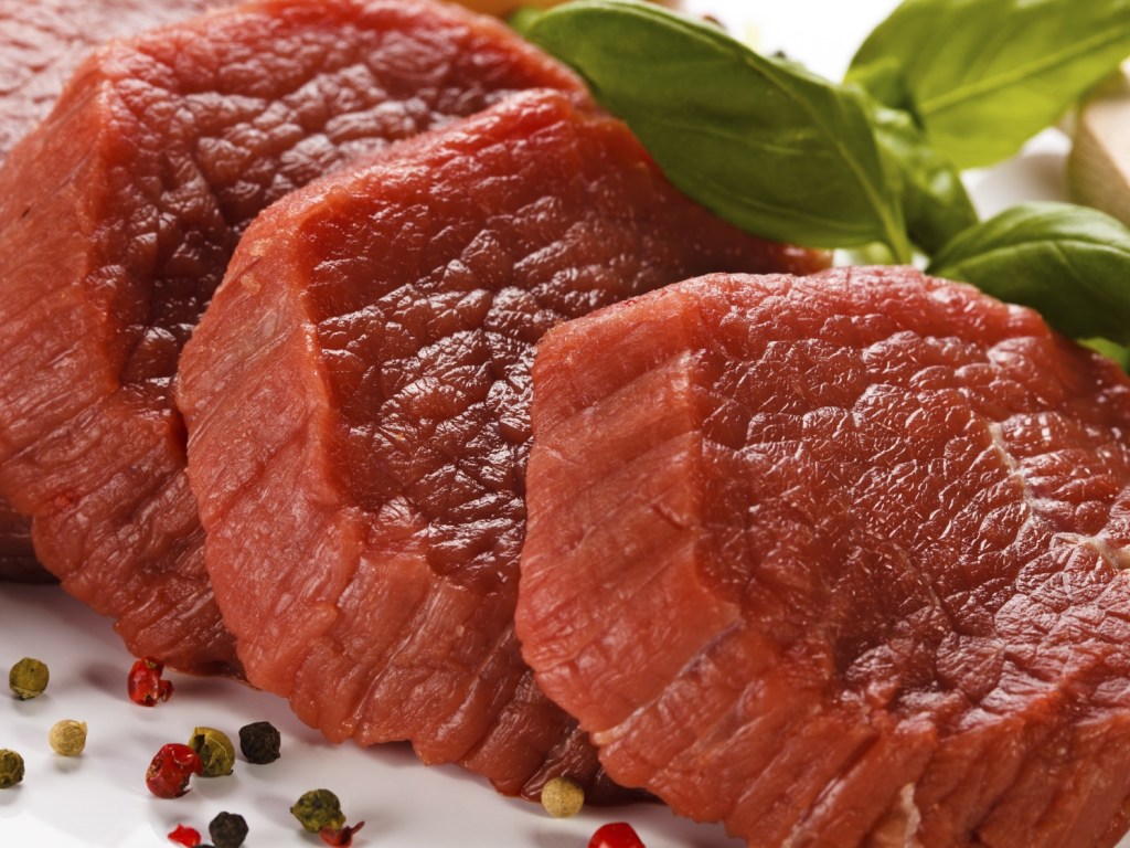Медик рассказал о важности потребления красного мяса