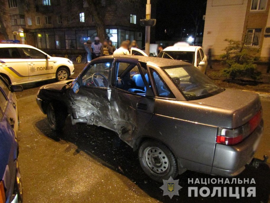 Тройное ДТП под Черниговом: четверо пострадавших (ФОТО)