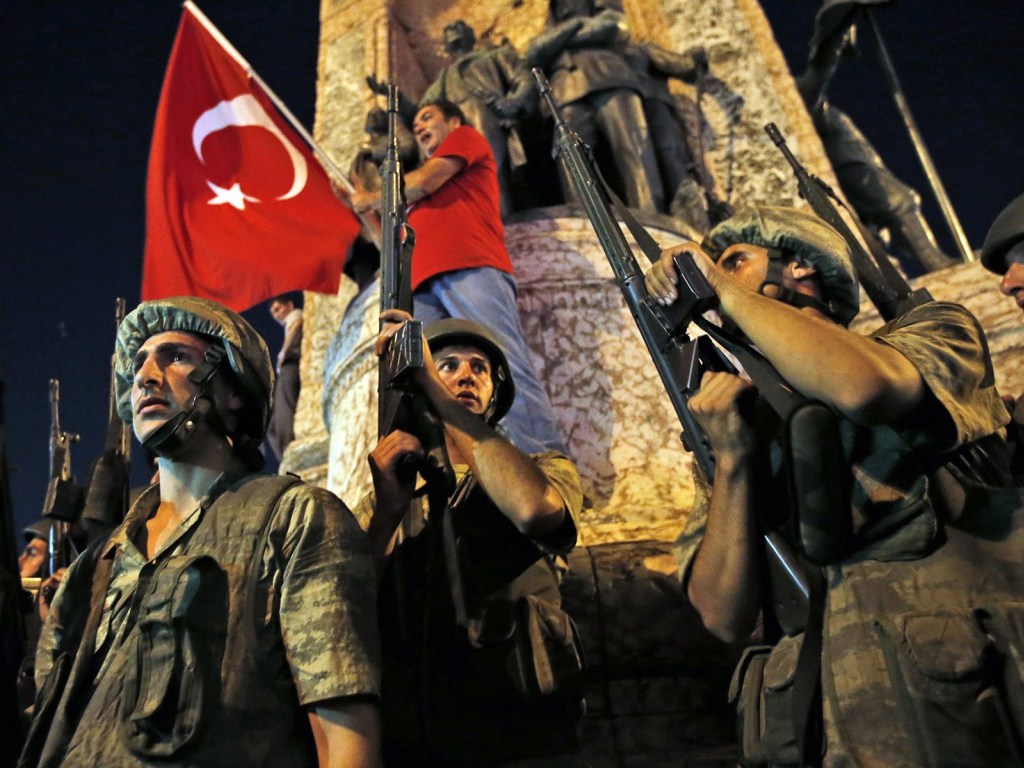 В Турции арестовали 40 копов, готовивших госпереворот