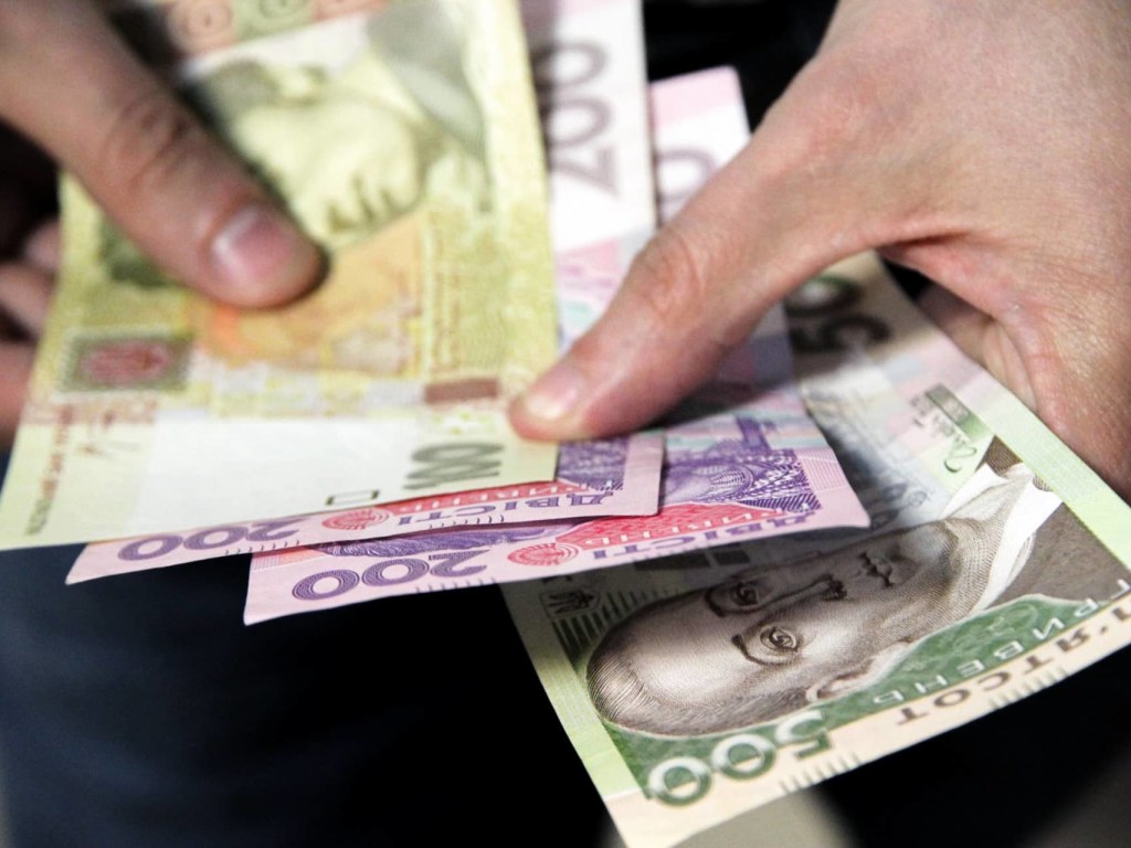 «Сотрудники» Пенсионного фонда выманили у николаевского пенсионера 80 тысяч гривен