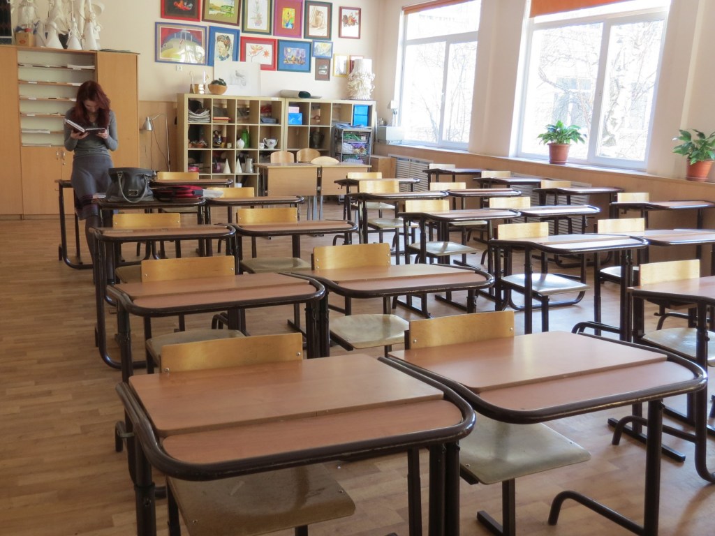 В Киеве из-за ОРВИ и гриппа начали закрывать школы