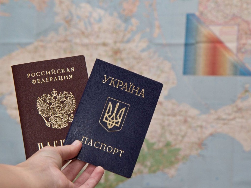 Ускоренная процедура получения гражданства: РФ нужна дешевая украинская рабочая сила – эксперт