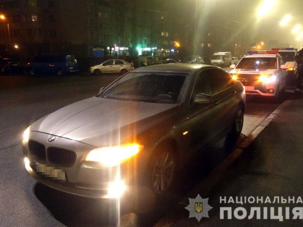 На Дарнице в Киеве задержали иностранца с гранатой в BMW (ФОТО)