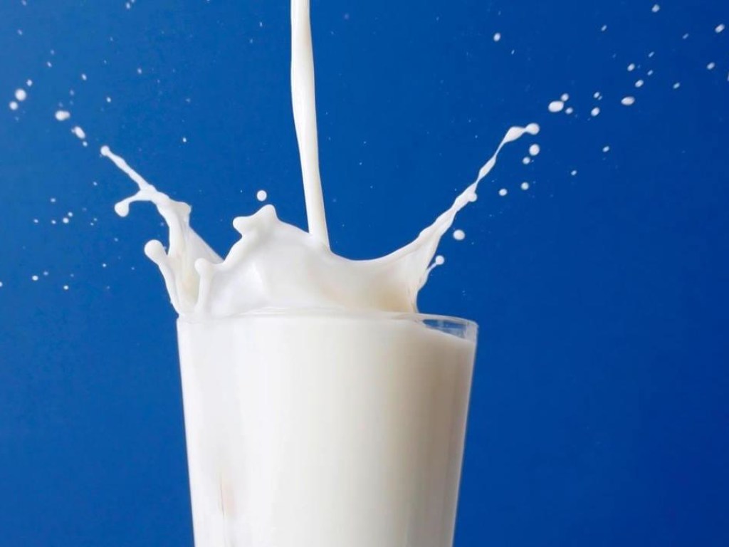 Врач-блогер опроверг пугающие мифы о молоке