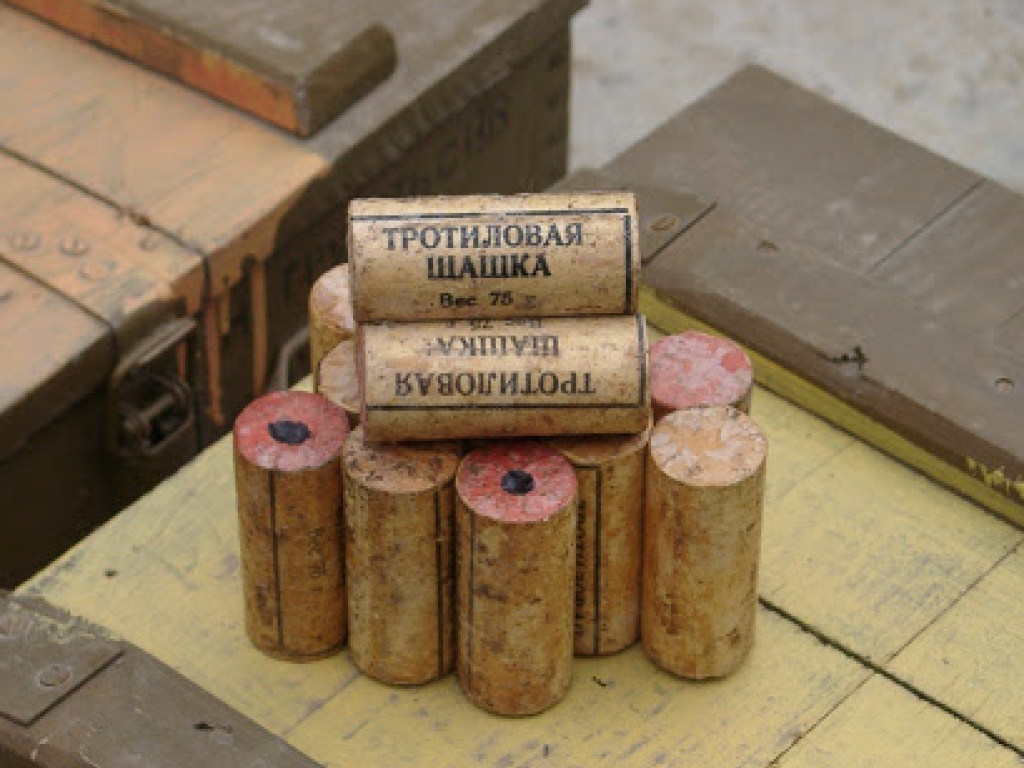 «Взрывчатка на рынке»: в Херсонской области мужчина продавал на базаре гранату и тротил