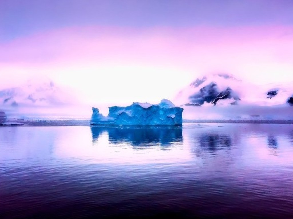 В Атлантику движется огромный айсберг из Антарктиды (ФОТО)