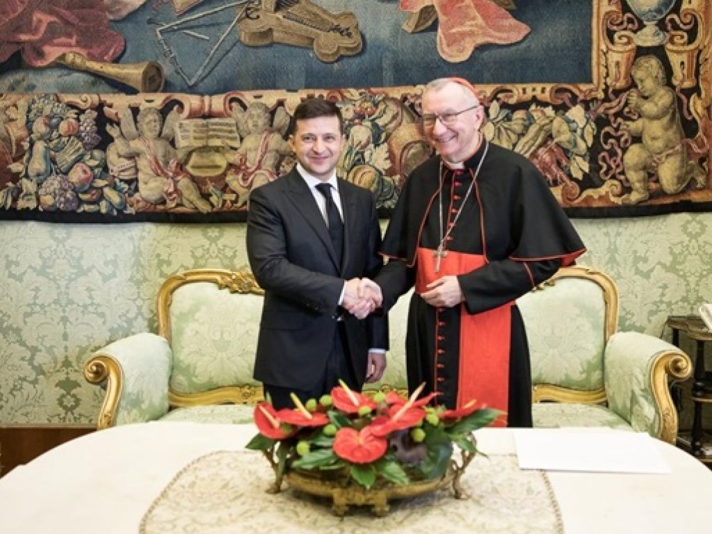 Зеленский встретился с госсекретарем Ватикана (ФОТО)
