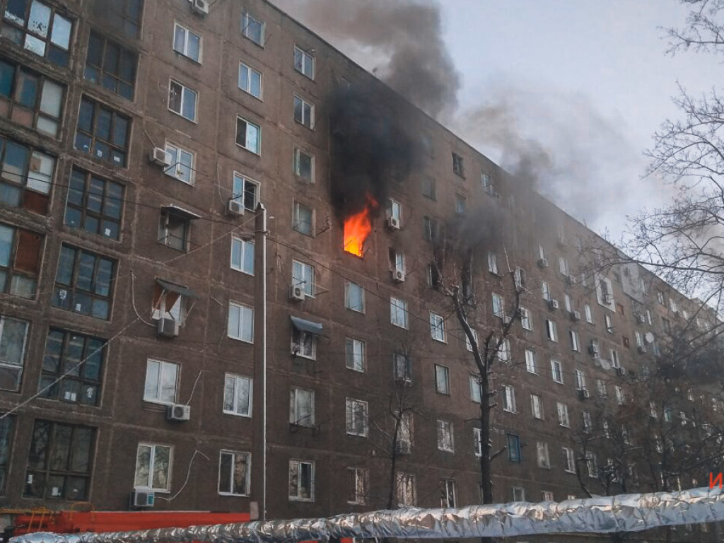 В общежитии Днепра произошел пожар: есть пострадавшие (ФОТО)