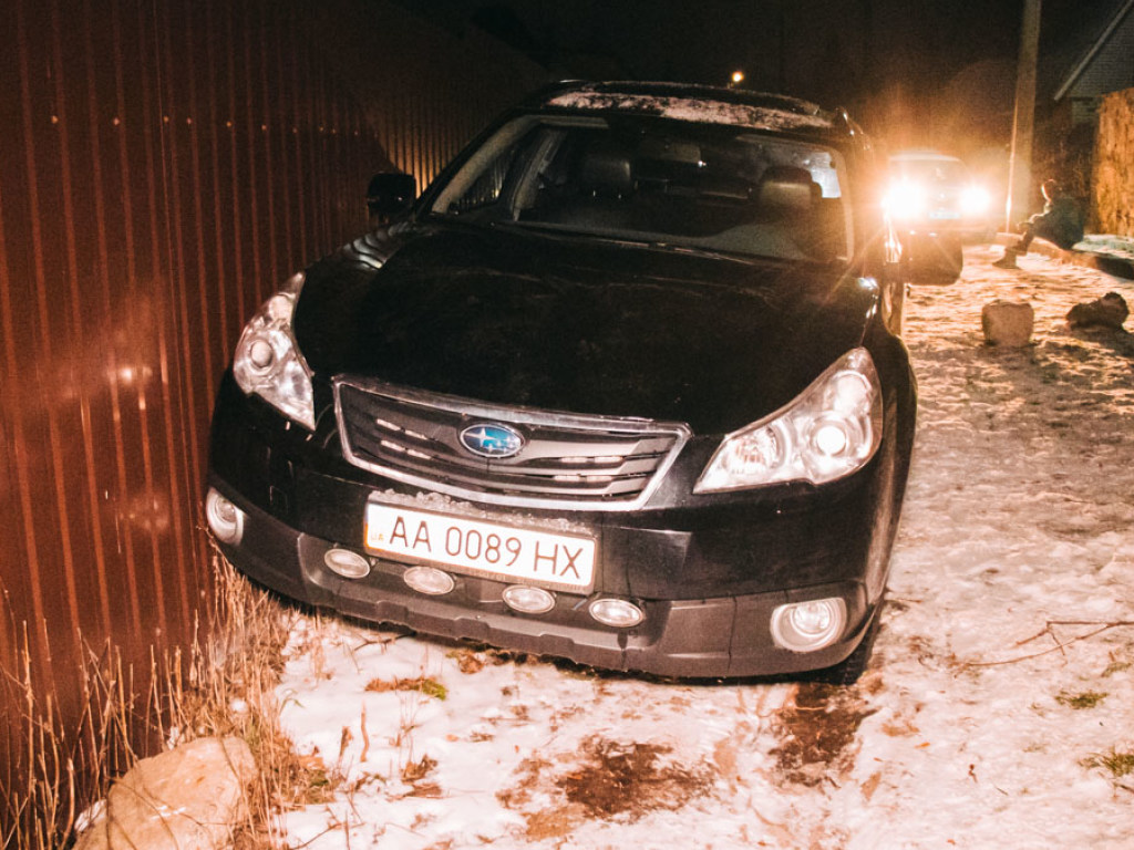 Пьяный водитель Subaru устроил гонки с патрульными на столичном Отрадном (ФОТО)