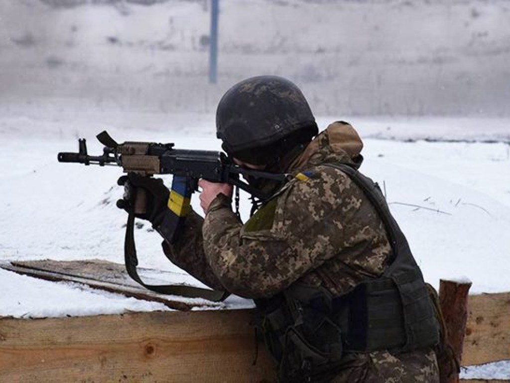 В зоне проведения ООС получил ранения украинский военный