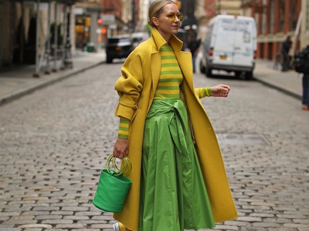 Смелые сочетания в моде-2020: какую одежду девушкам показывают популярные блогеры (ФОТО)
