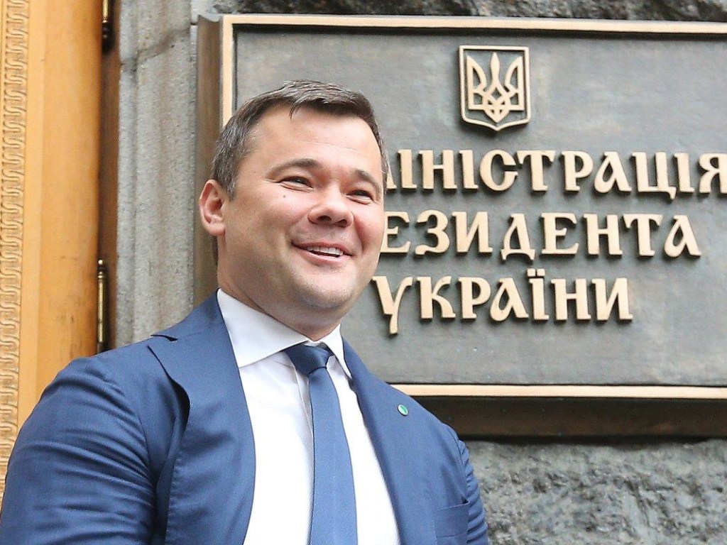 «Кремль возвращает свое влияние на Банковую»: Соцсети об увольнении Богдана