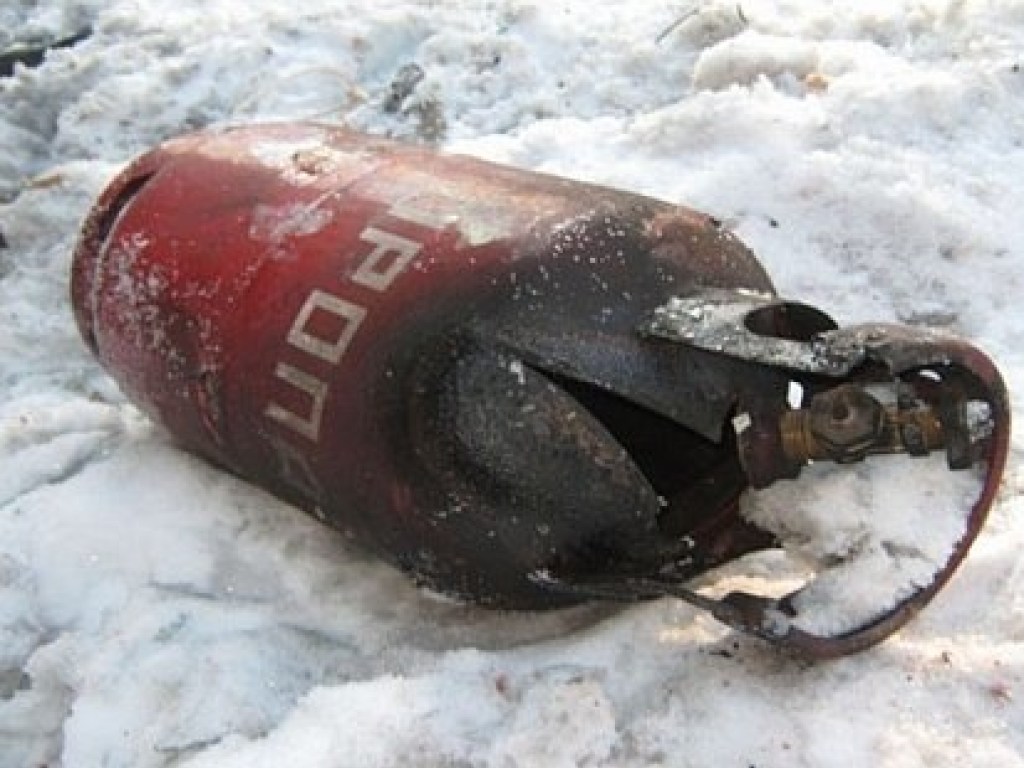 На николаевском СТО взорвался газовый баллон: у автослесаря сильные ожоги