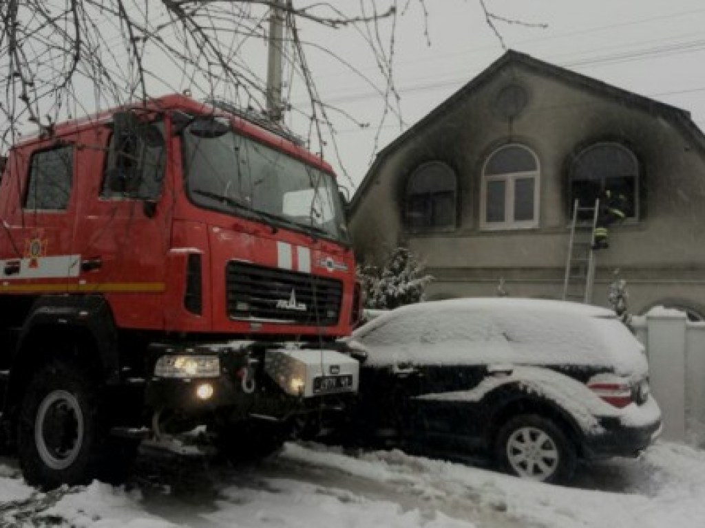 В Харьковской области пожар в частном доме унес жизнь 45-летней хозяйки (ФОТО)