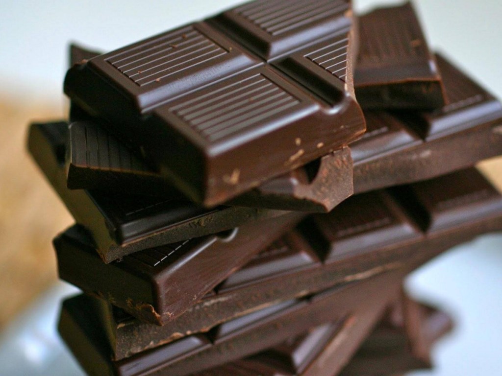 Диетолог рассказал, как правильно выбрать шоколад для похудения