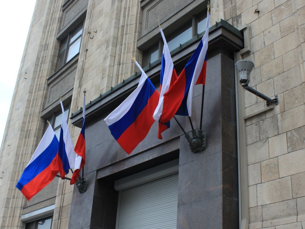 В РФ отреагировали на масштабные санкции США в отношении трех предприятий