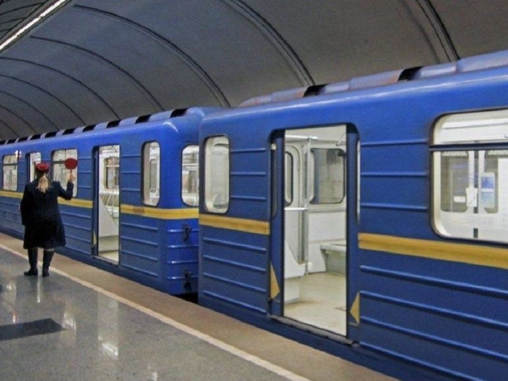 В Валентинов день киевское метро «обрадовало» пассажиров – работа одной их станций будет ограничена на год