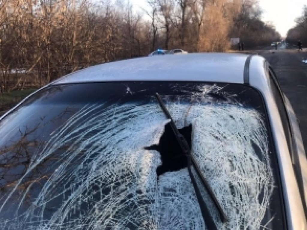 Водитель Chevrolet сбил насмерть женщину-пешехода в Запорожье (ФОТО)