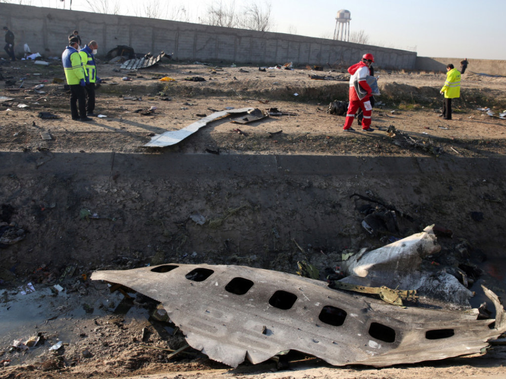 Тегеран заявил о невозможности извлечь данные из «черных ящиков» разбившегося Boeing 737