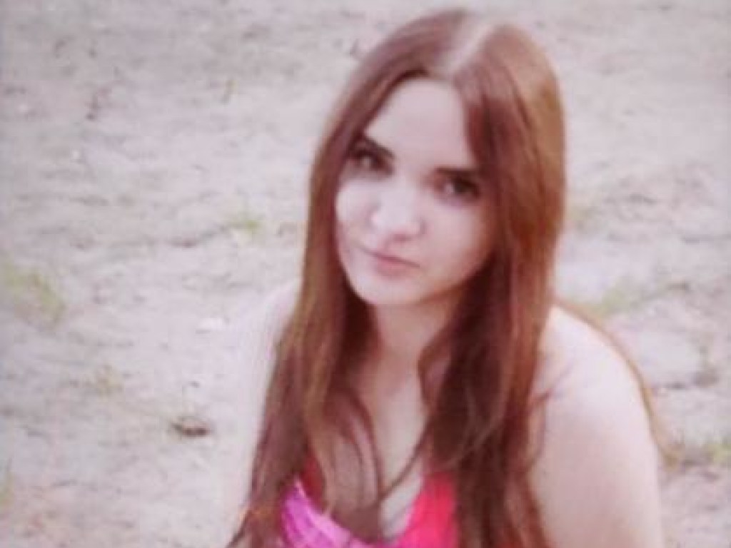 В Харькове пропала 16-летняя школьница: нашли в доме у мужчины (ФОТО)
