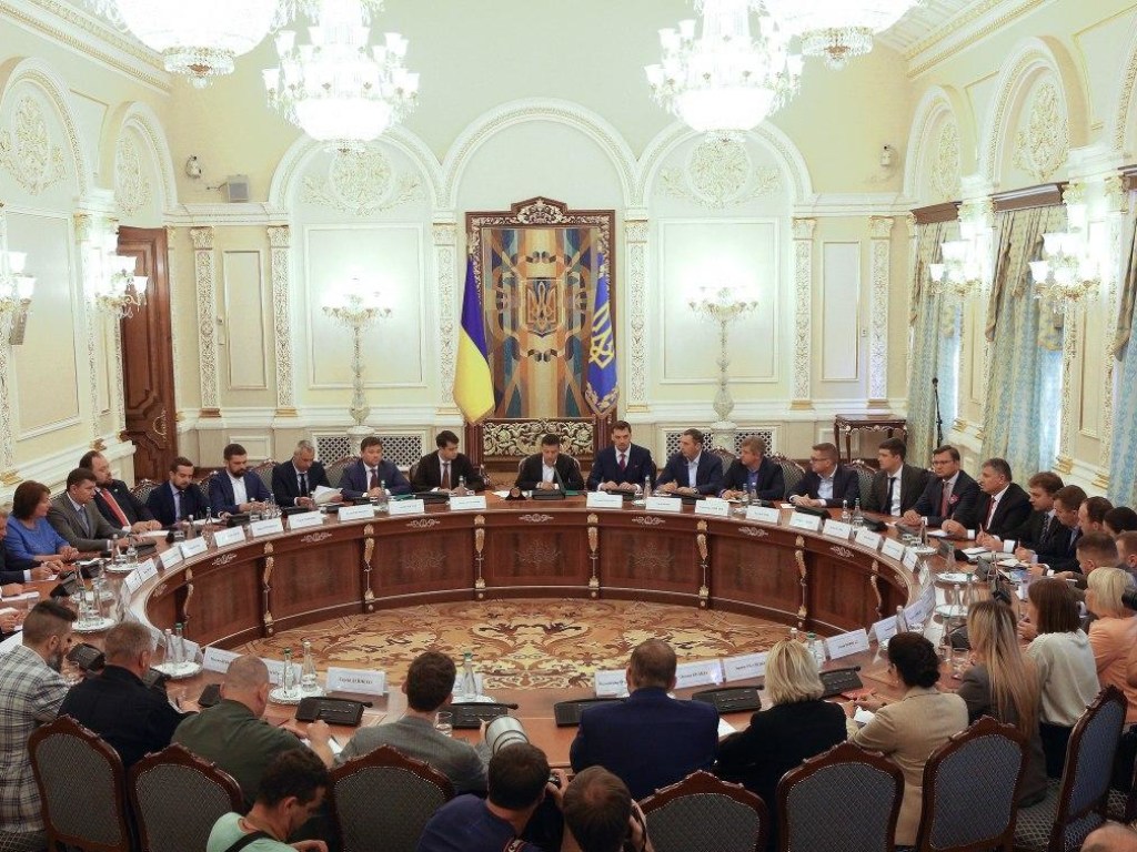 СНБО провел заседание из-за обострения на Донбассе: все подробности