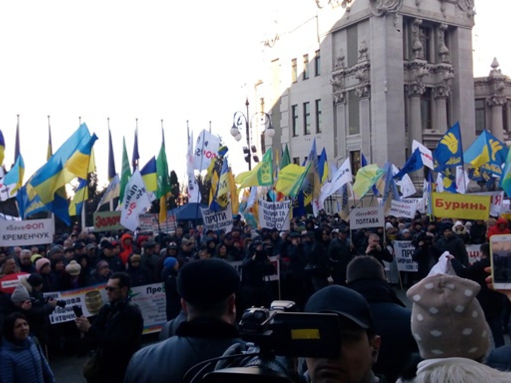 В центре Киева силовики усилили меры безопасности (ФОТО, ВИДЕО)