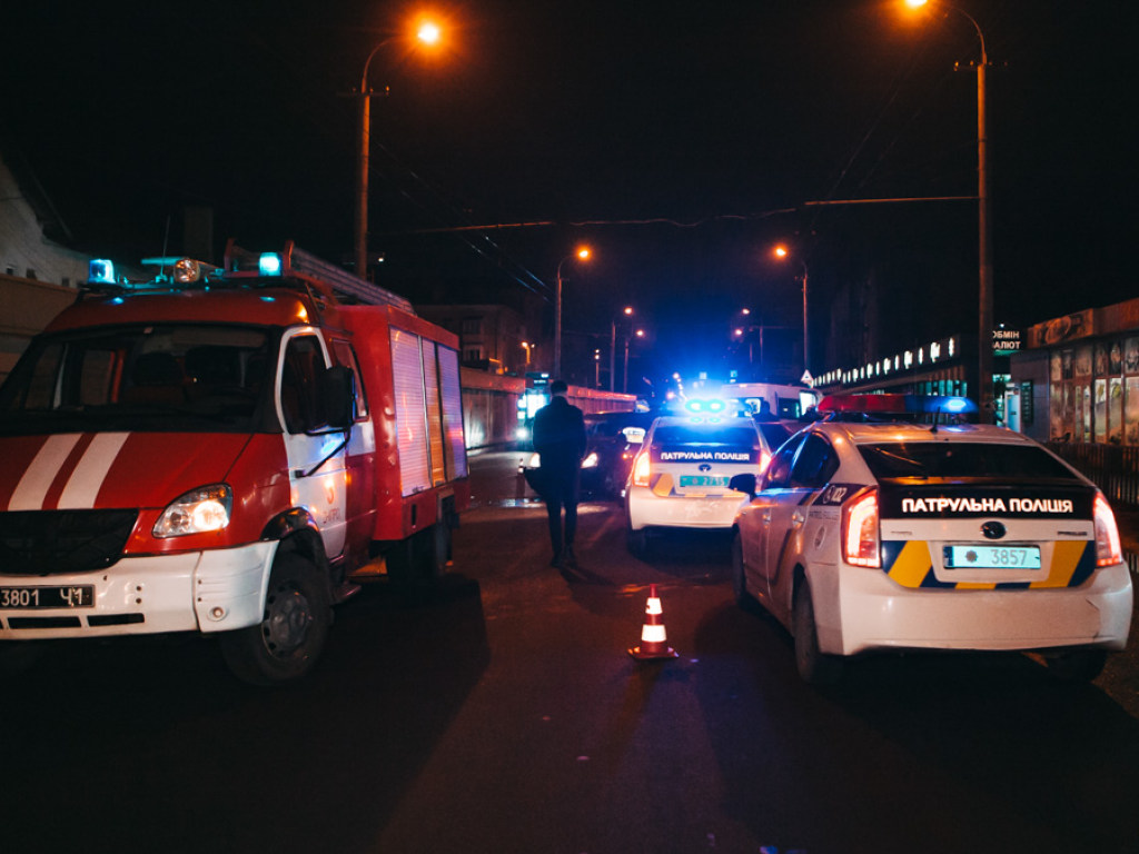 В Днепре столкнулись Opel и ВАЗ, есть пострадавшие (ФОТО, ВИДЕО)