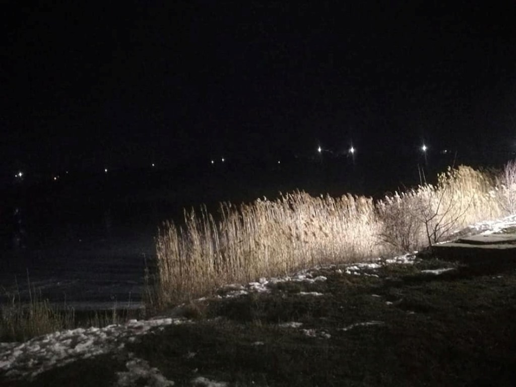 Под Харьковом двое детей провалились под лед и погибли (ФОТО, ВИДЕО)