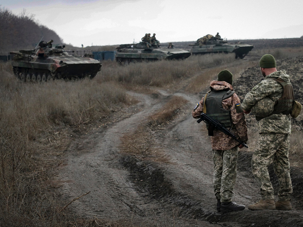 Сутки на Донбассе: 11 обстрелов, один раненый