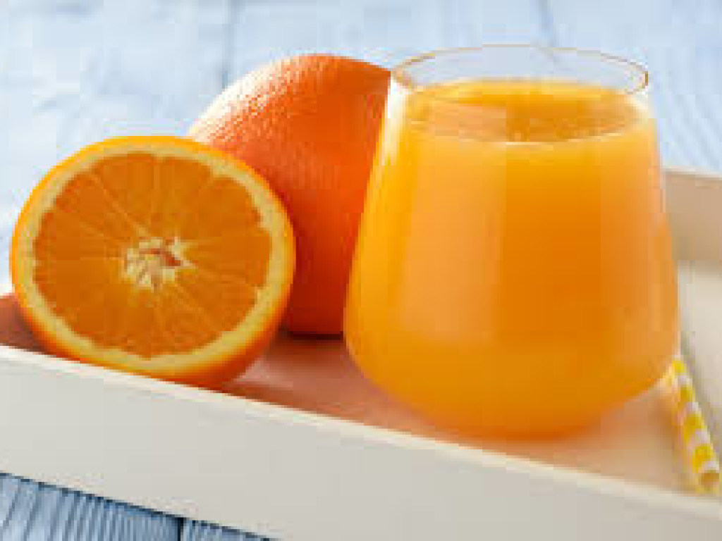 Сок апельсина улучшает работу сердечно-сосудистой системы – врач