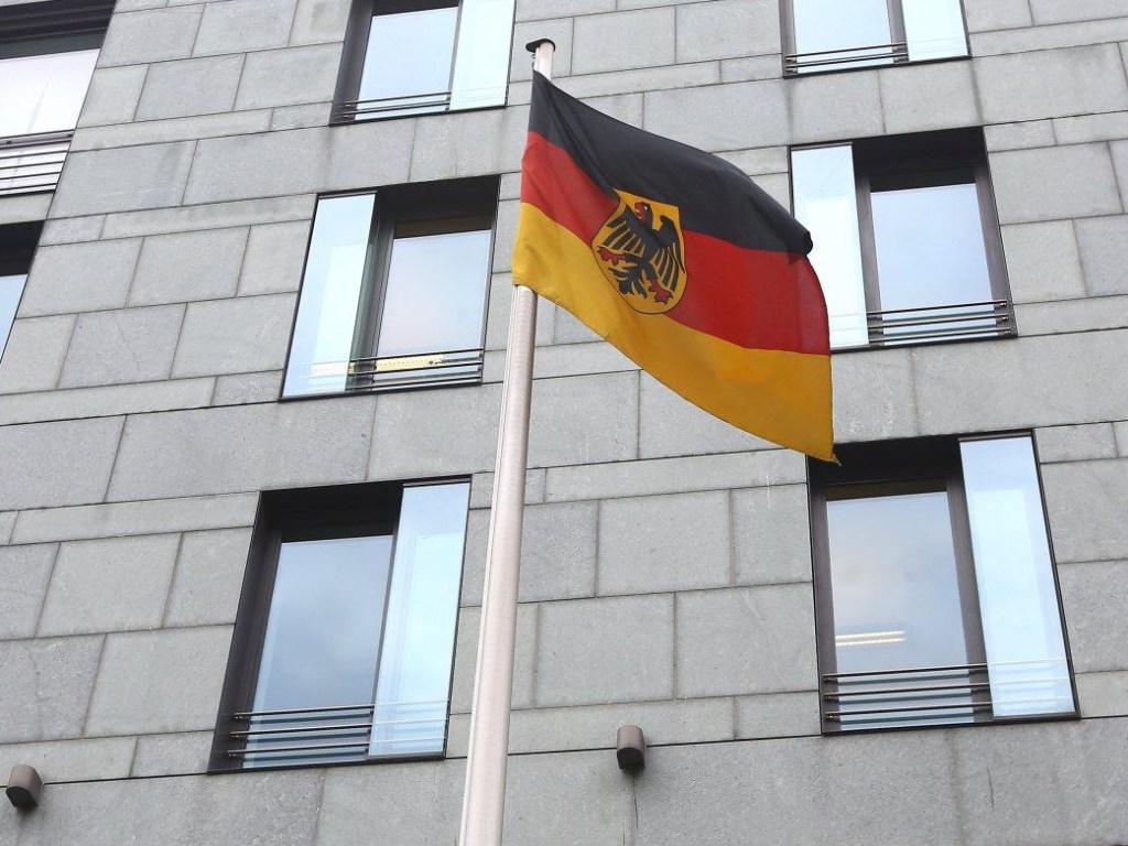 В Германии в результате обстрела кальянных погибло 9 человек