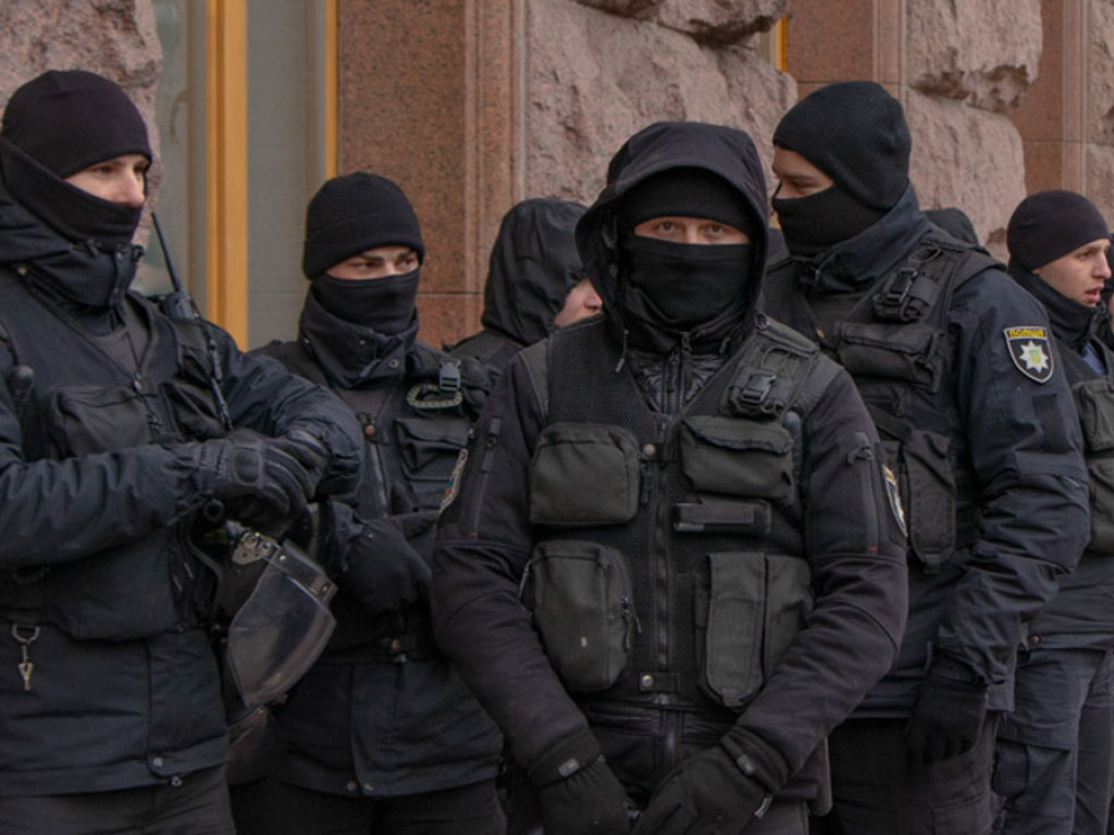 В центр Киева стянули силовиков для усиления безопасности: что происходит (ФОТО)