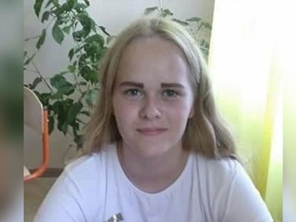 Не выходит на связь: Под Киевом пропала 15-летняя девочка (ФОТО)